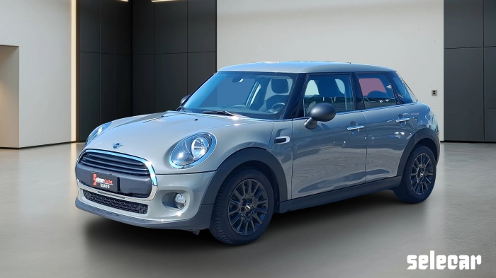 MINI IV   -  5p 1.5 One D