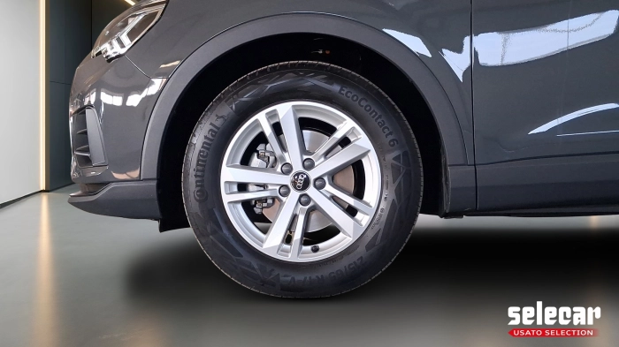 Audi Q3  35 1.5 tfsi Business