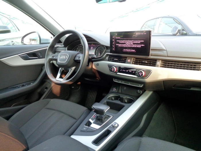 Audi A4 Avant  40 2.0 g-tron Business Advanced 1