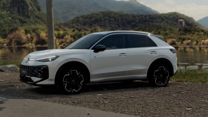 Volkswagen T-Roc Nuovo R-Line 1.5 eTSI ACT 110 kW (150 CV) DSG
