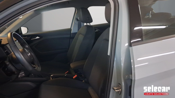Audi A1 Allstreet  30 1.0 tfsi Business 110
