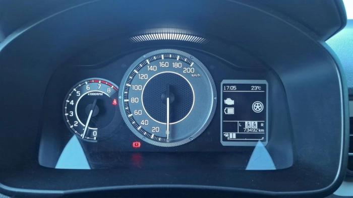 Suzuki Ignis  1.2h Top 2wd