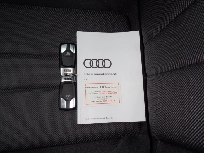 Audi A4 Avant  35 2.0 tfsi mhev Business Advance