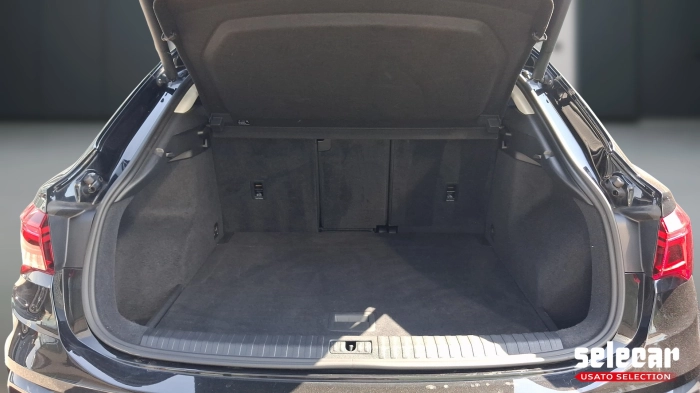 Audi Q3 Sportback  35 2.0 tdi Business Plus 