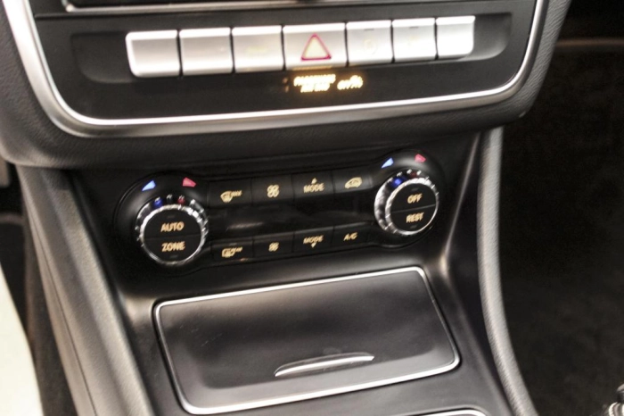 Mercedes-Benz GLA-X156 GLA 200 d Business auto