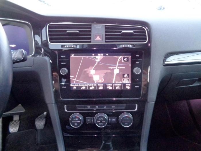 Volkswagen Golf  5p 1.6 tdi Executive 115cv