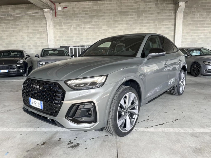Audi Q5 Sportback   Sportback Identity Black 40 TDI quattro 150(204) kW(CV) S tronic
