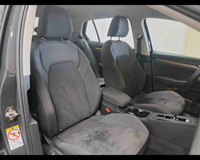 Volkswagen Golf  1.5 etsi evo Style 130cv dsg