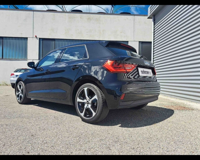 Audi A1 Sportback  30 1.0 tfsi Admired 110c