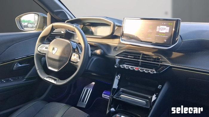 Peugeot 208  1.2 hybrid GT 110cv e-dcs 6