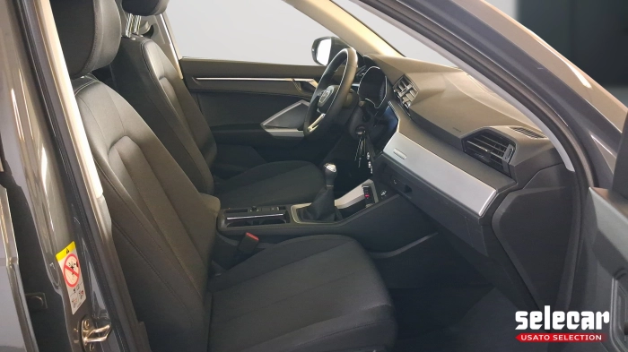 Audi Q3  35 1.5 tfsi Business