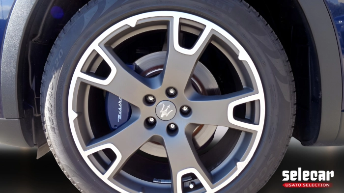 Maserati Levante 3.0 V6 Granlusso 350cv auto