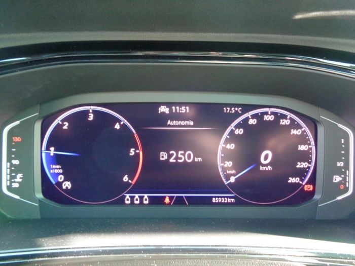 Volkswagen T-Roc  2022 -  2.0 tdi R-Line 115cv