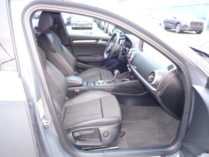 Audi S3  Sportback 2.0 tfsi quattro 300cv 