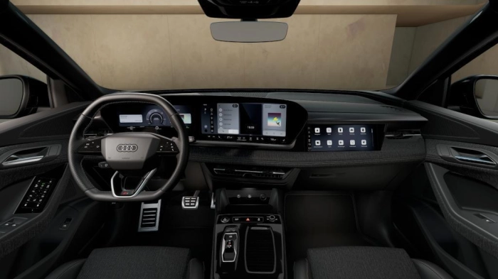Audi Q6   SUV S line edition e-tron performance  225,00 kW