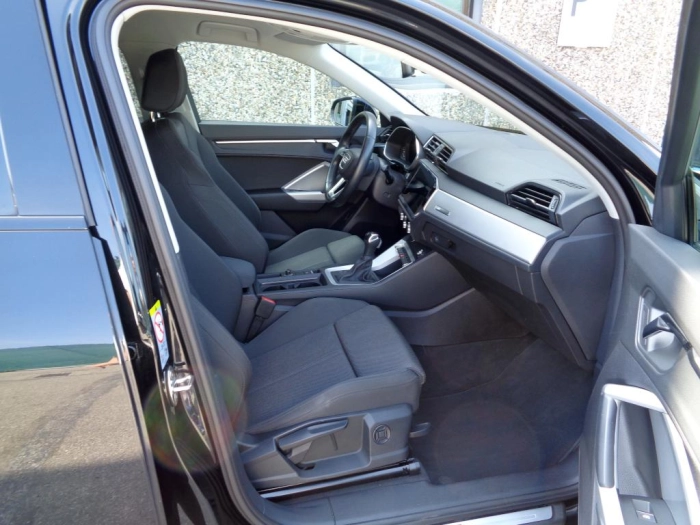 Audi Q3 Sportback  35 2.0 tdi S line edition s
