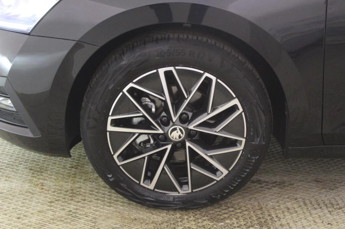 Skoda Octavia  1.0 tsi Ambition