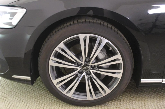 Audi A8     50 TDI quattro 210(286) kW(CV) tiptronic