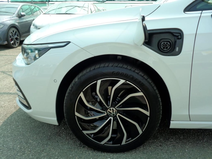 Volkswagen Golf  1.4 tsi ehybrid Style 204cv dsg