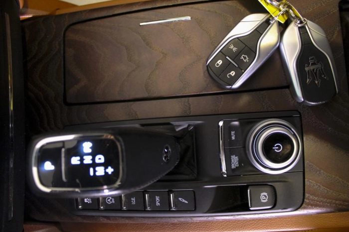 Maserati Quattroporte  3.0 V6 Modena Q4 430cv a