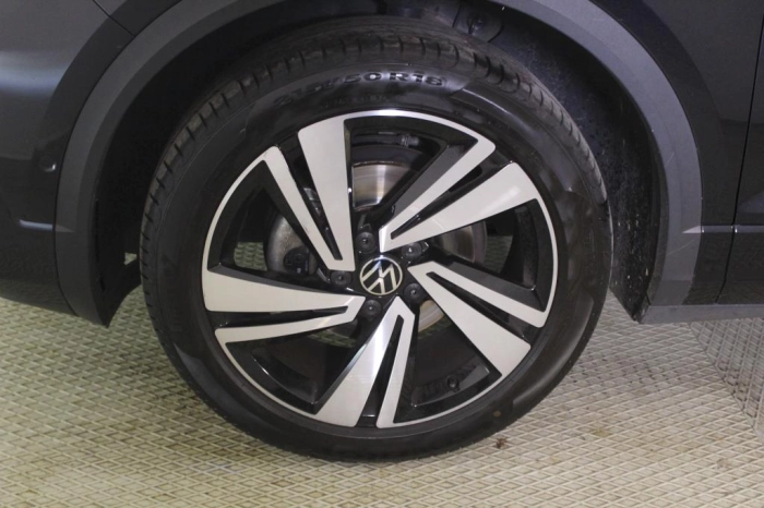 Volkswagen T-Roc  1.0 tsi R-Line 110cv