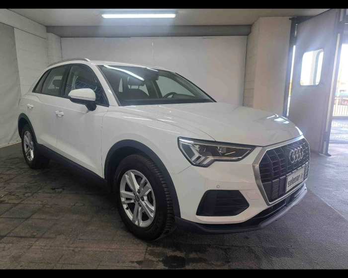 Audi Q3  35 1.5 tfsi Business Advanced s-tronic