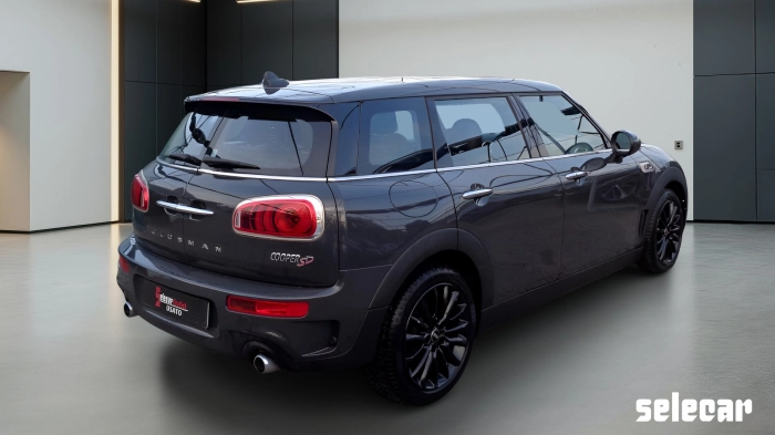 MINI IV   -  Clubman 2.0 Cooper SD Busine