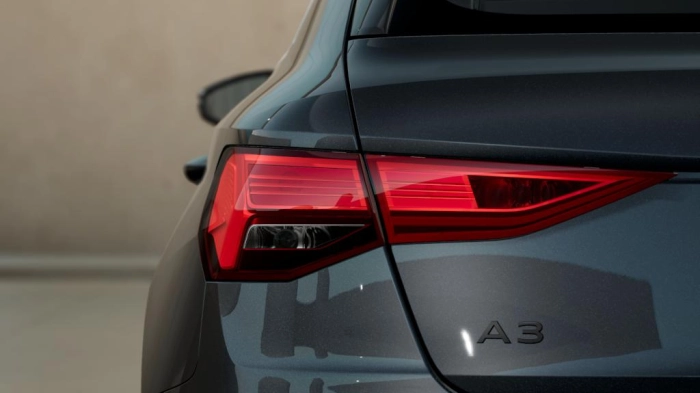 Audi A3 Sportback   Business Advanced TFSI  85 kW 6-marce