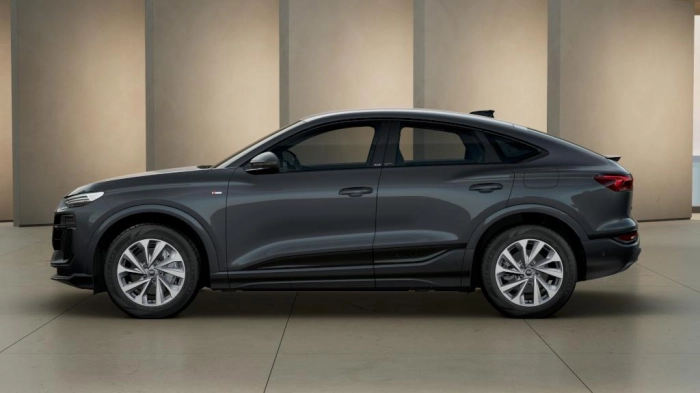 Audi Q6   Sportback S line edition e-tron performance  225,00 kW