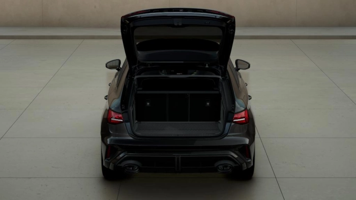 Audi RS 3   Sportback    294(400) kW(CV) S tronic