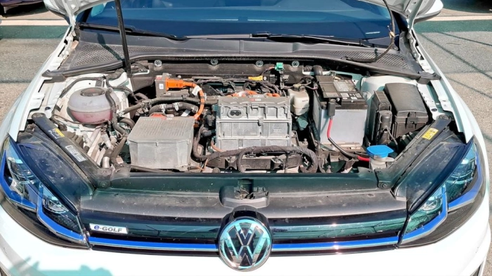 Volkswagen Golf e- 5p