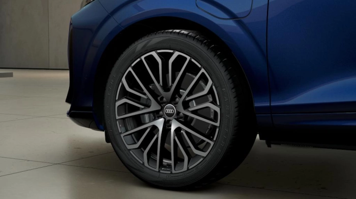 Audi Q3  SUV S line edition e-hybrid  200 kW S tronic