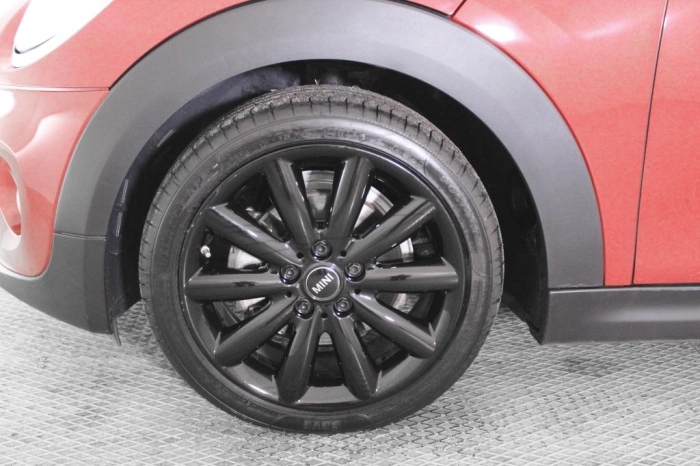MINI IV   -  Cabrio 1.5 Cooper D Boost aut