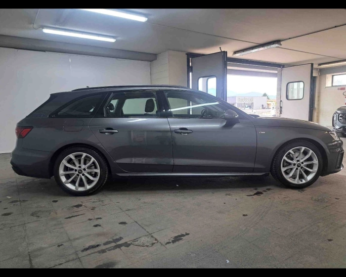 Audi A4 Avant  35 2.0 tdi mhev S Line edition 16