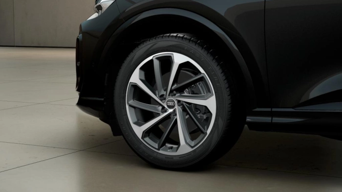 Audi Q5   S line edition TFSI quattro 150 kW S tronic