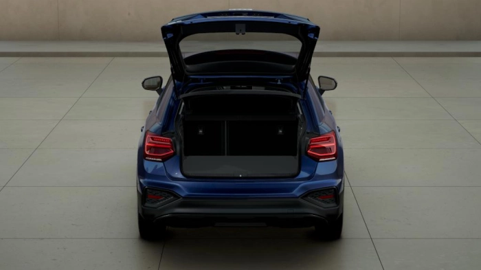 Audi Q2    Business 30 TFSI  85(116) kW(CV) 6-marce