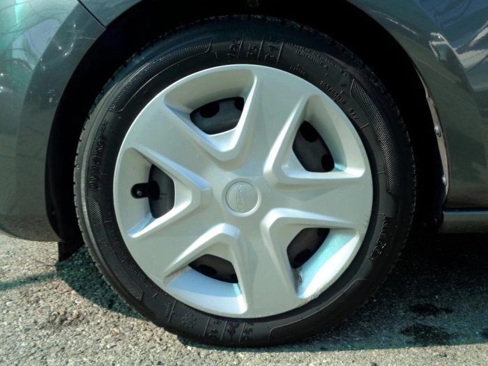 Ford Fiesta  5p 1.5 tdci Plus 85cv