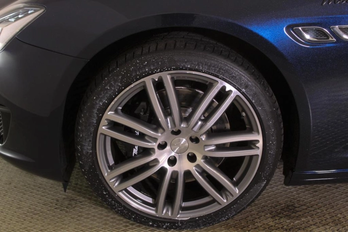 Maserati Quattroporte  3.0 V6 Modena Q4 430cv a