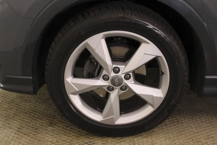 Audi Q3 Sportback  35 1.5 tfsi mhev Business