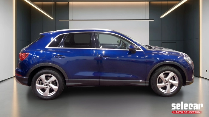 Audi Q3  35 2.0 tdi Business Advanced s-tronic