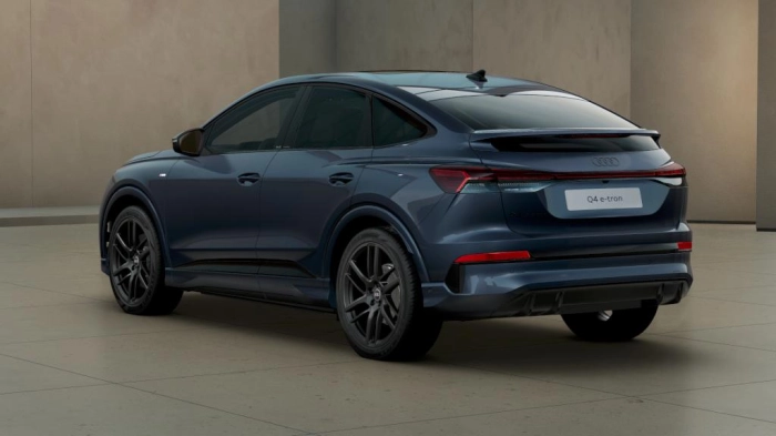 Audi Q4 Sportback   Sportback Business e-tron performance  210,00 kW