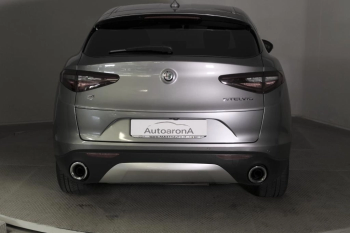 Alfa romeo Stelvio  2.0 t First Edition Q4 280cv auto