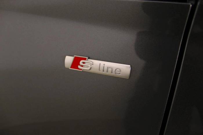 Audi Q5  40 2.0 tdi mhev 12V S line quattro s-tronic