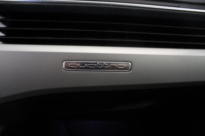 Audi A4 Avant  40 2.0 tdi mhev S line edition qu