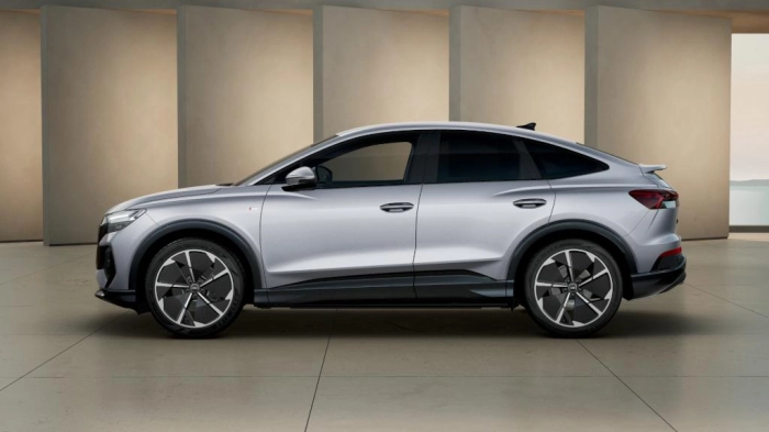 Audi Q4 Sportback   S line edition 45 e-tron  210,00 kW