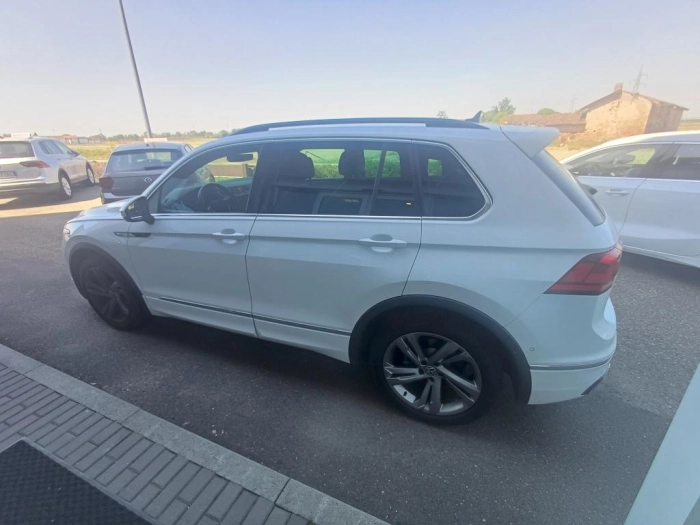Volkswagen Tiguan  2.0 tdi R-Line 150cv dsg