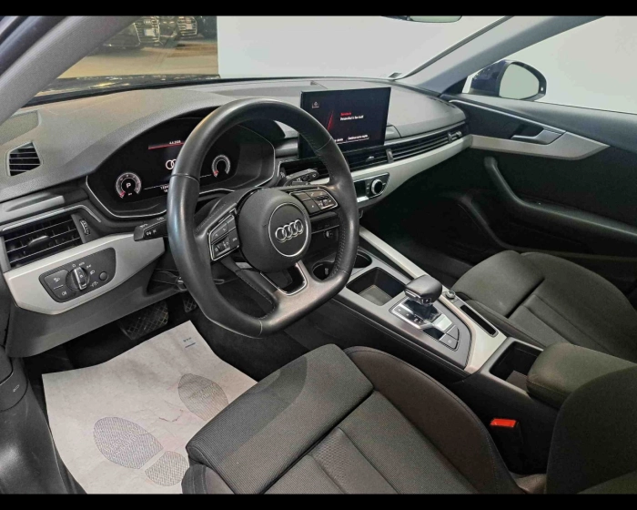 Audi A4 Avant  35 2.0 tdi mhev S Line edition 16
