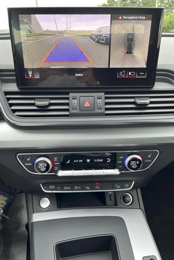 Audi Q5 Sportback  2021 -  40 2.0 tdi mhev 12V Busines
