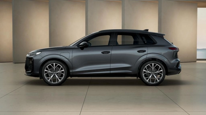 Audi Q3  SUV S line edition e-hybrid  200 kW S tronic