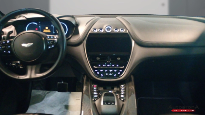 Aston martin DBX 4.0 auto